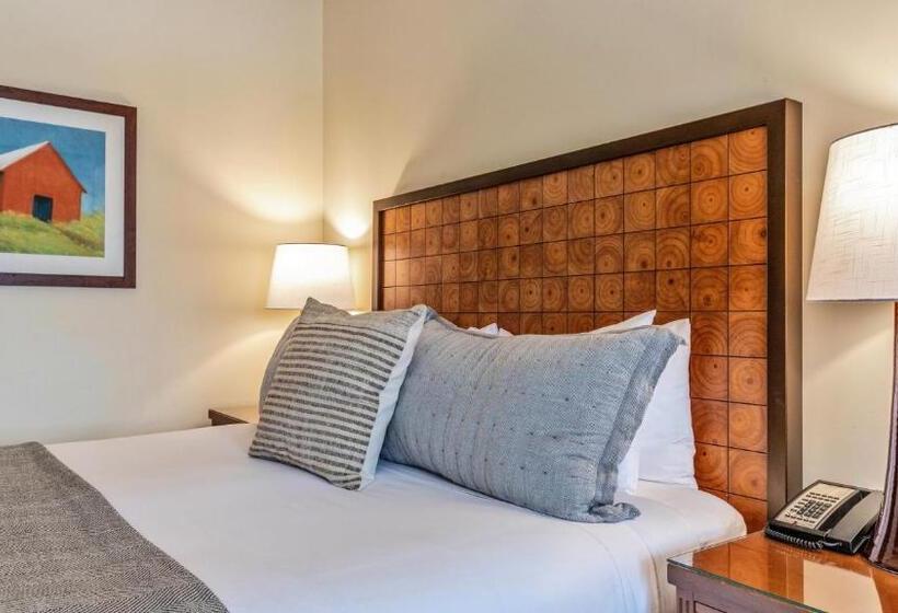 استراحتگاه 1216 The Lodge At Spruce Peak Ski In Ski Out Studio Spruce Peak Village Views 2nd Floor