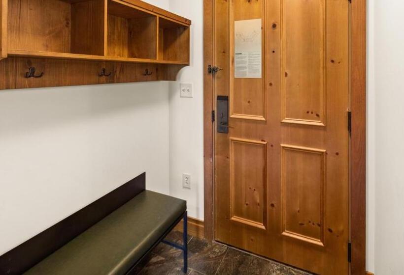 استراحتگاه #337 Inside Lodge At Spruce Peak Studio Ski In In Ski Out