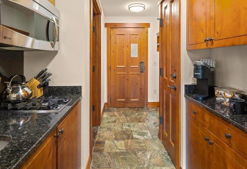 استراحتگاه 343 Studio National 3rd Floor Pool & Mountain Views