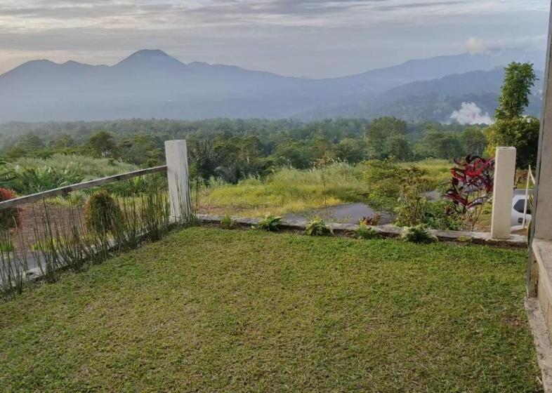 リゾートホテル Hollywood Hill Lengkoan