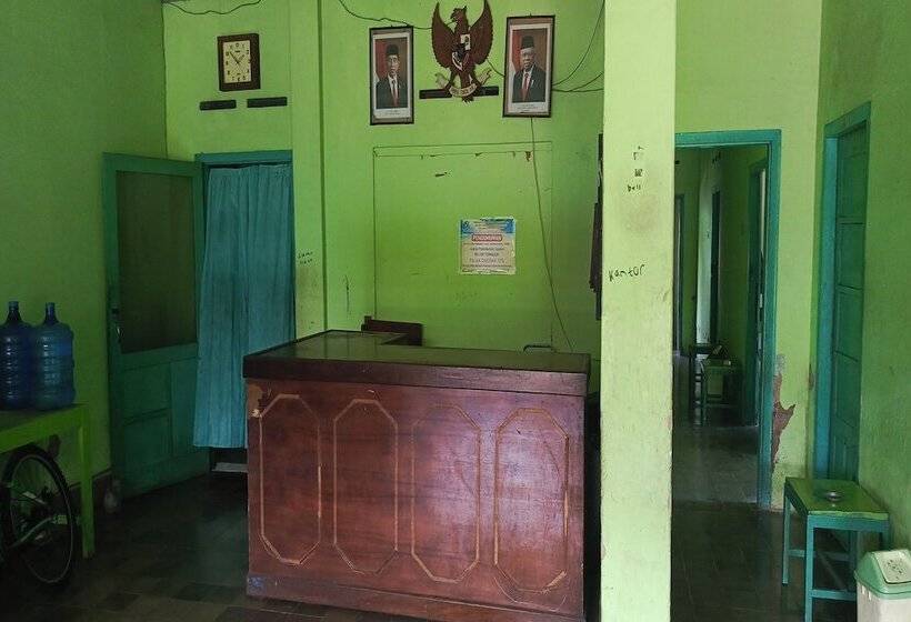 Spot On 94129 Hotel Agung Banjarnegara