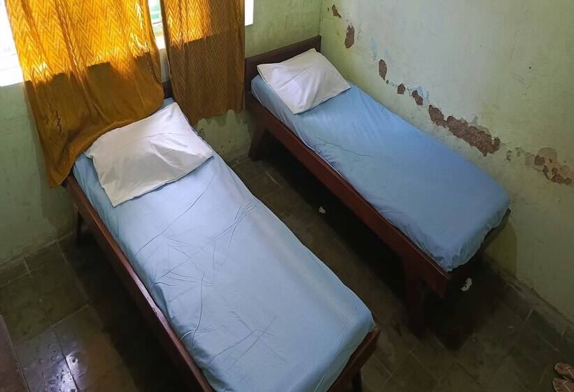 Spot On 94129 Hotel Agung Banjarnegara