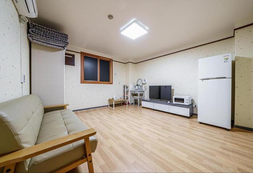 Valentine Hot Spring Motel