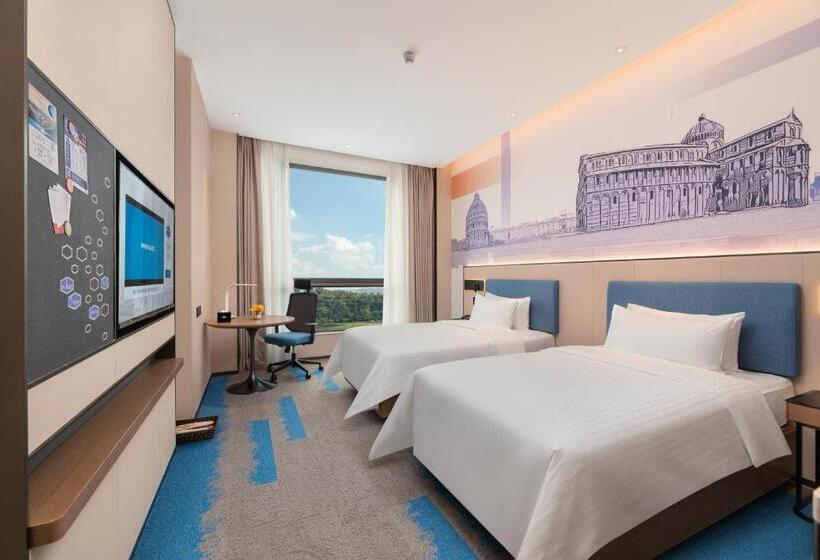 佛山三龙湾希尔顿欢朋酒店