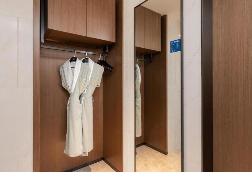 佛山三龙湾希尔顿欢朋酒店