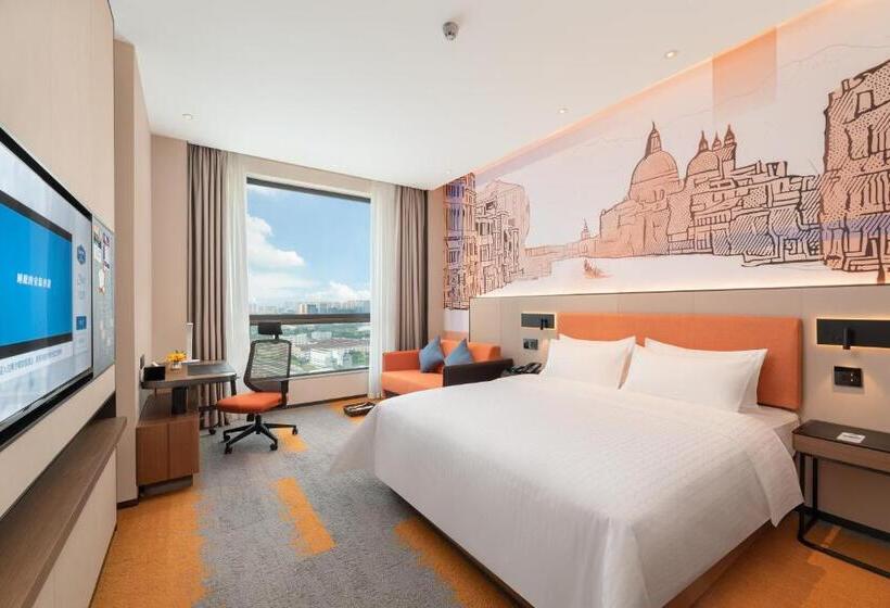 佛山三龙湾希尔顿欢朋酒店