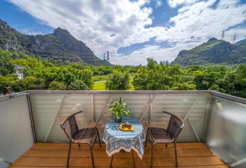 Guilin Peach Blossom Bay