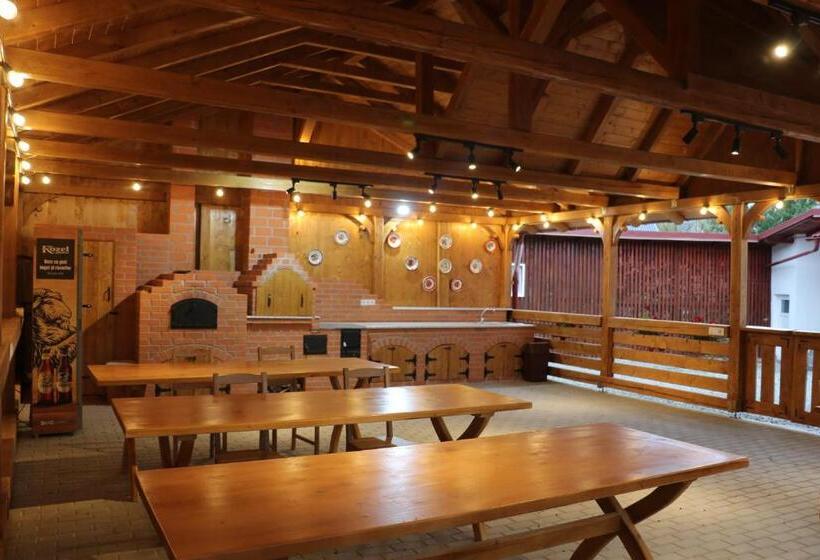 호스텔 Casa Camelia