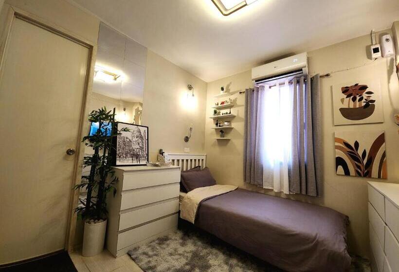 فندق صغير Don Seroy Backpackers Inn