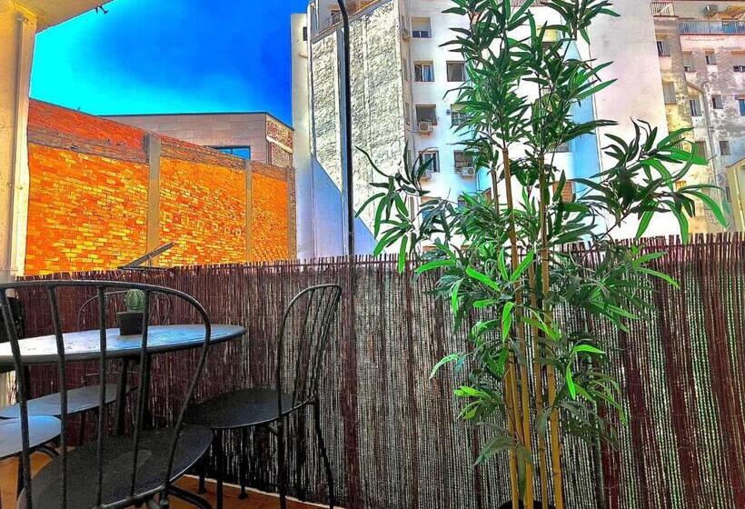 هاستل Private Rooms Near Parallel Av