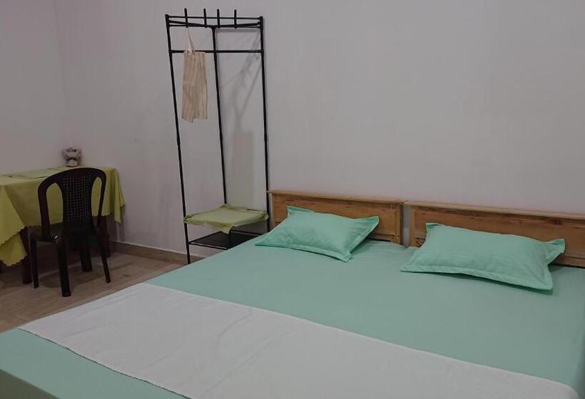 مبيت وإفطار Canaan Music