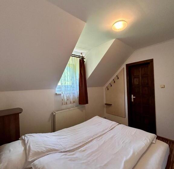 민박 Edina Panzió