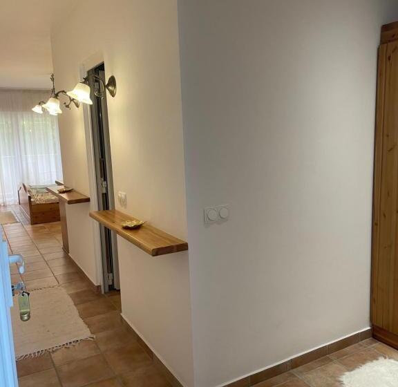 住宿加早餐  Julianna Vendégház