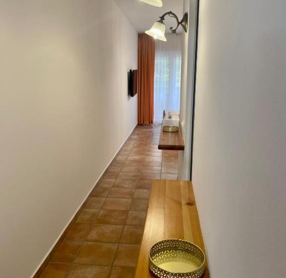 住宿加早餐  Julianna Vendégház