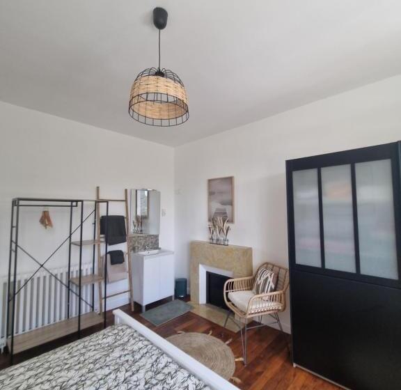 住宿加早餐  La Maison Du Mont