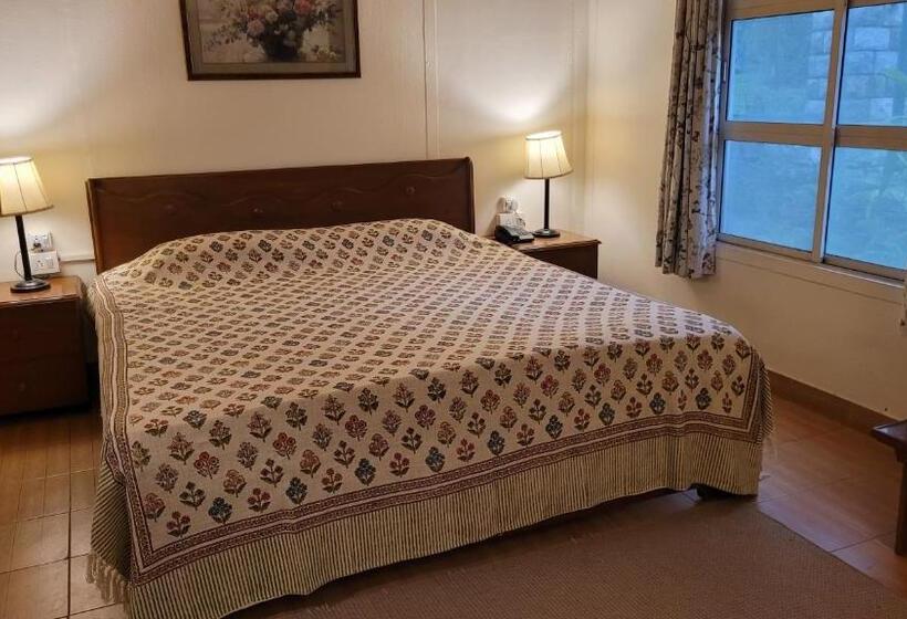 تختخواب و صبحانه The Native Route   Boutique Cottages In Manali