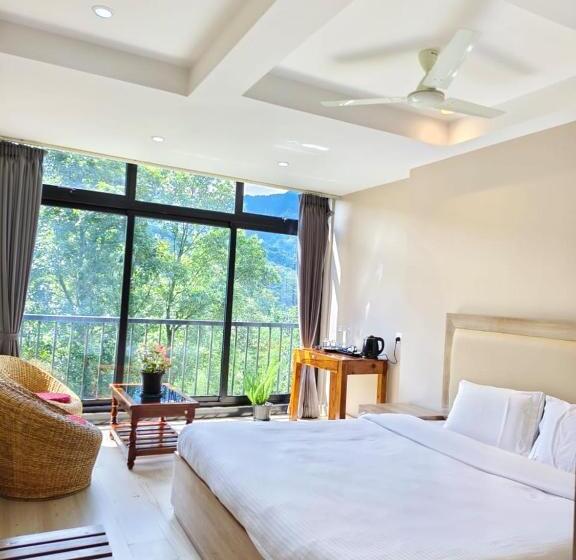 Bb 15 Hotel & Residences