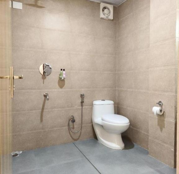 Bb 15 Hotel & Residences