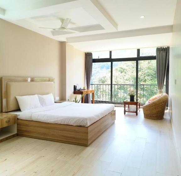 Bb 15 Hotel & Residences