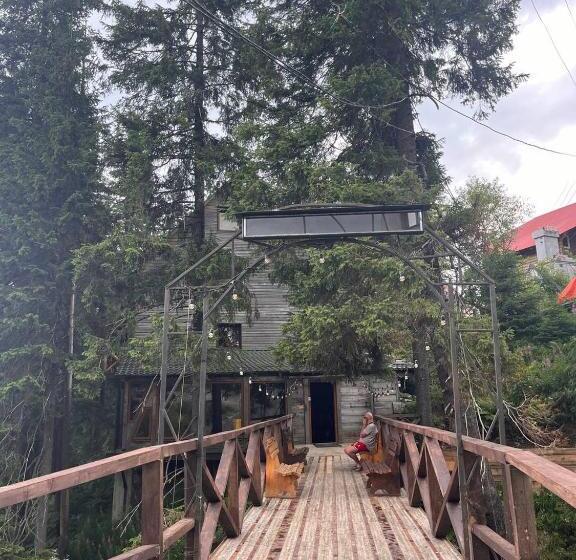 هتل готель згарда