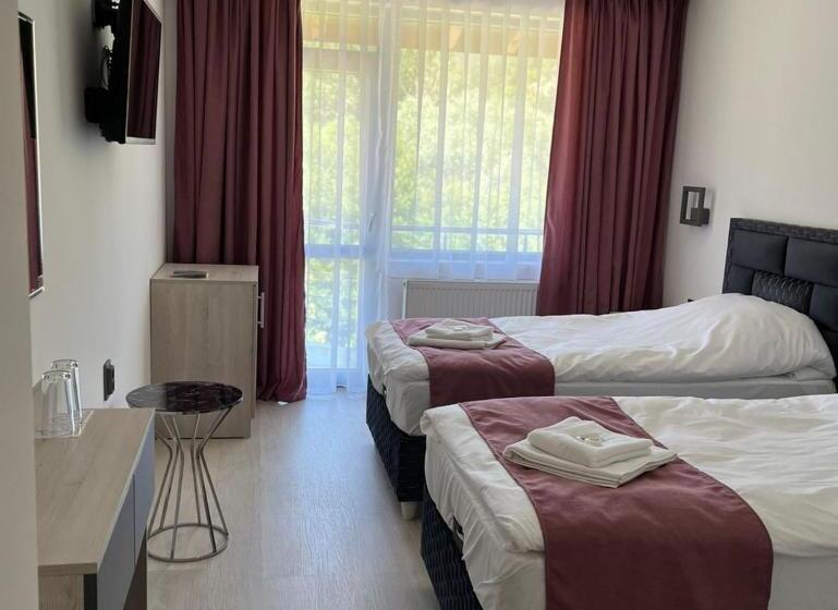 Hotel хотел лилия