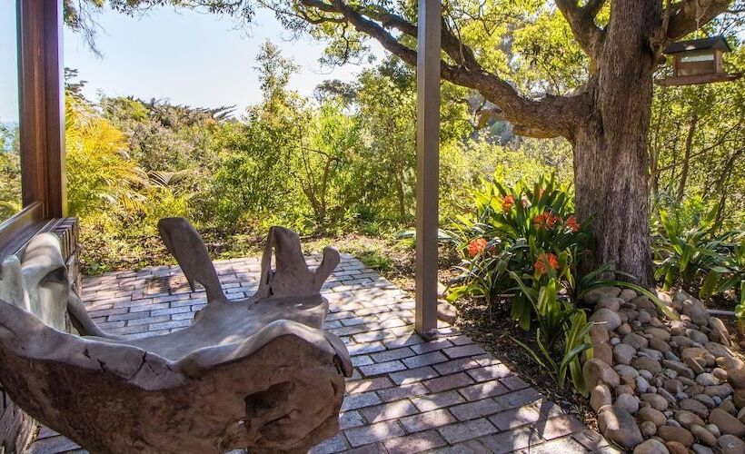 هتل Adventure Pad At Camps Bay Retreat