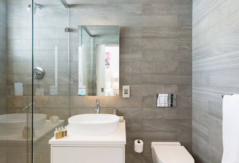 هتل Adventure Pad At Camps Bay Retreat