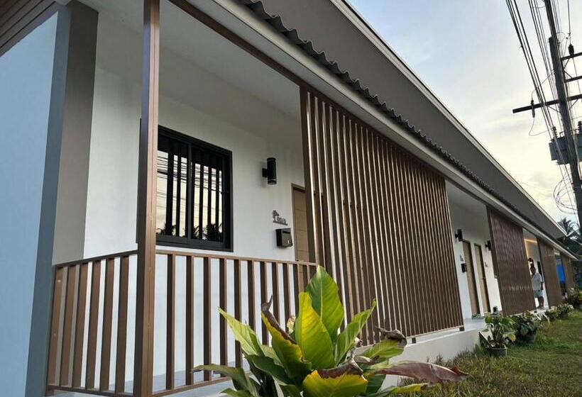 ホテル Baansuwansomboon