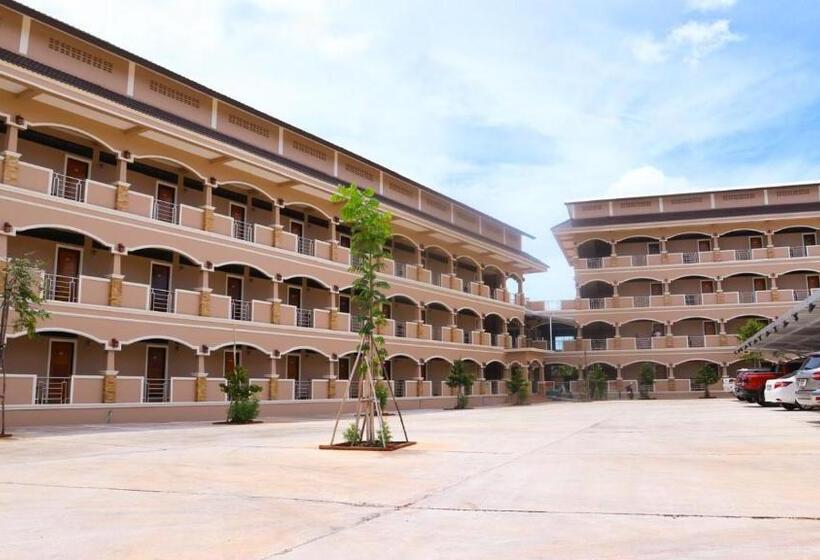 ホテル Capital O 75521 Sang Siri Apartment