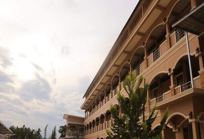 ホテル Capital O 75521 Sang Siri Apartment