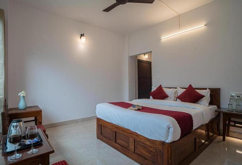 Отель Captain Resorts