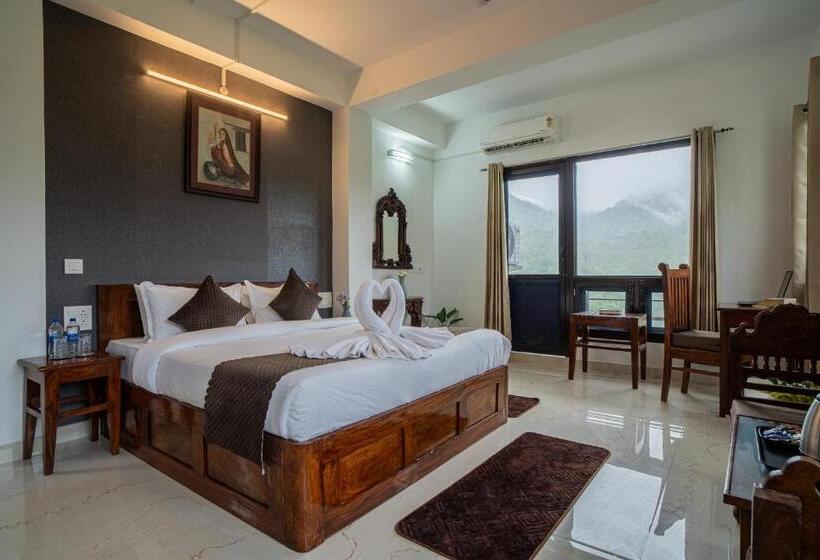 Отель Captain Resorts