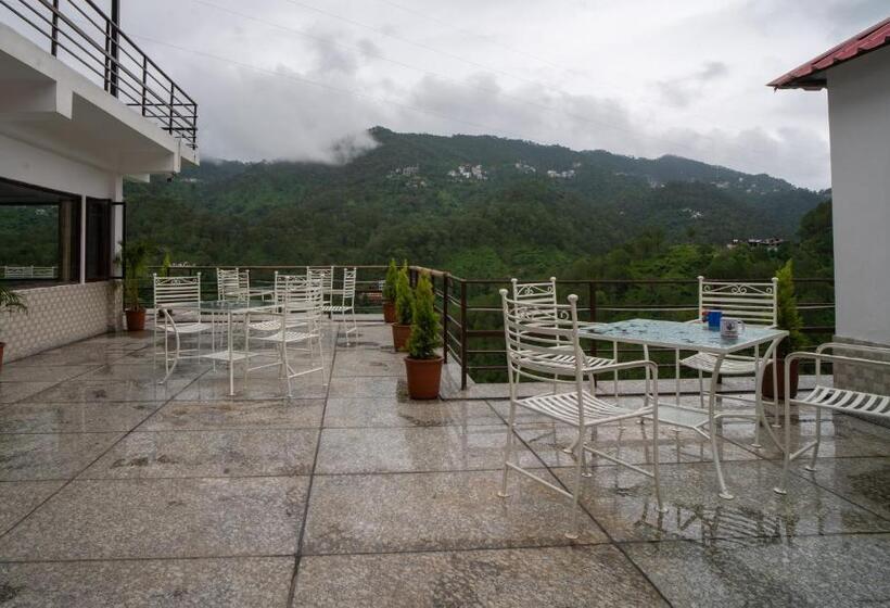 Отель Captain Resorts