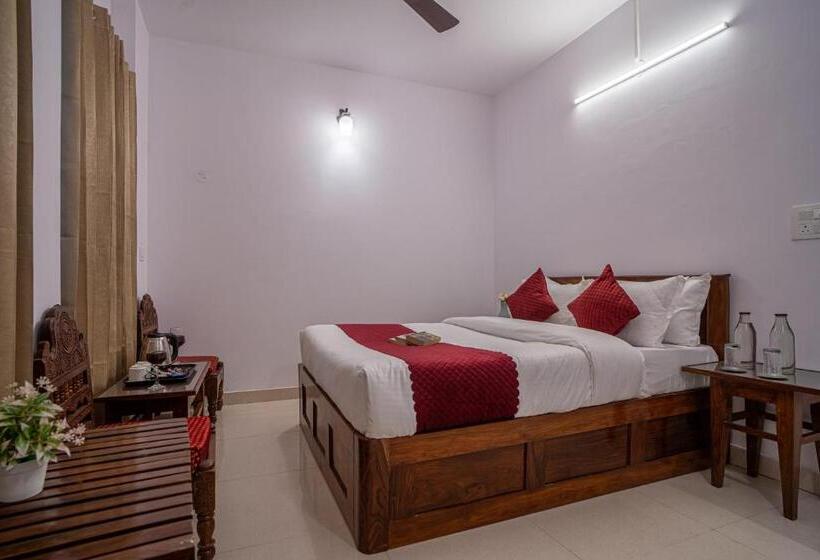 Отель Captain Resorts