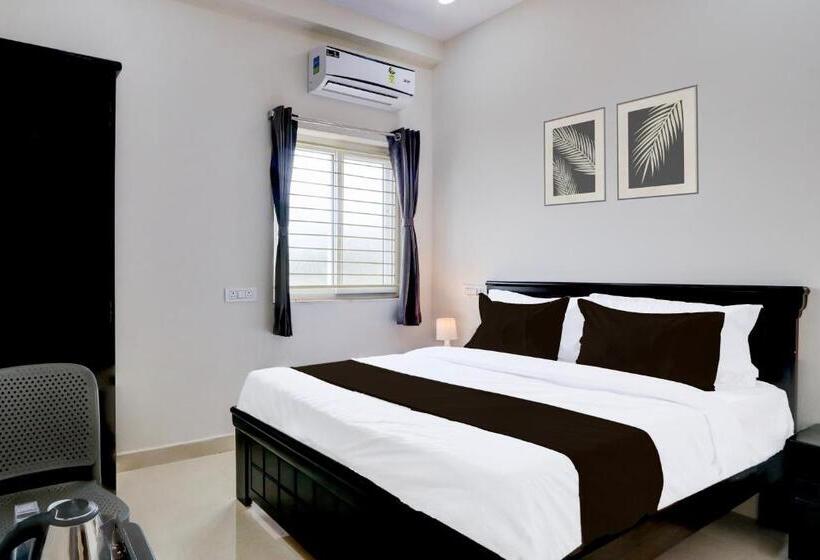 Super Hotel O Adibatla