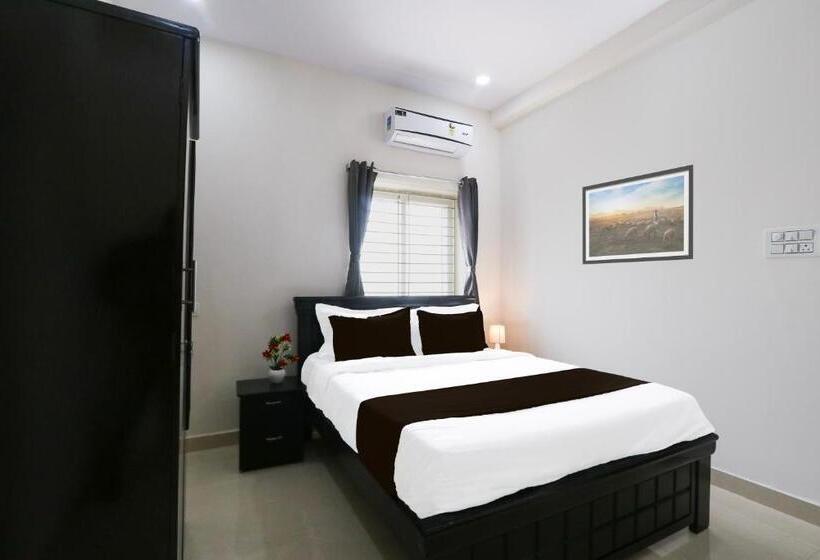 Super Hotel O Adibatla