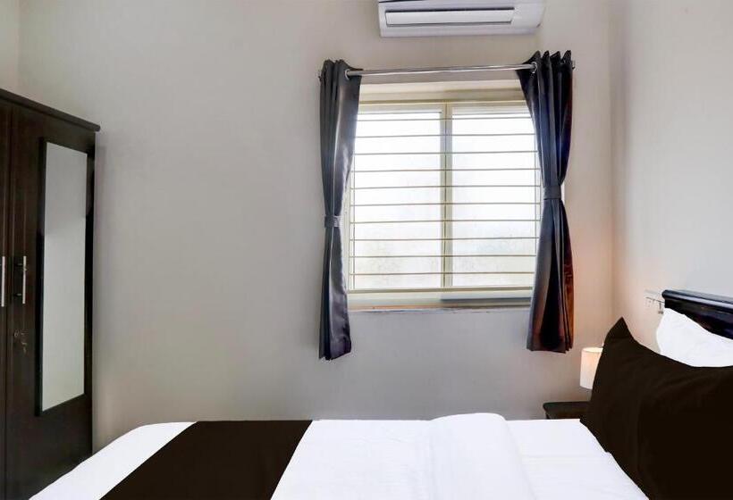 Super Hotel O Adibatla