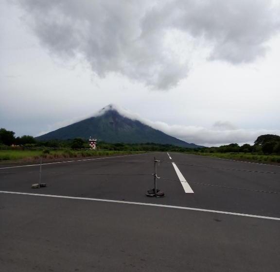 캡슐 호텔 Mamacita Café House