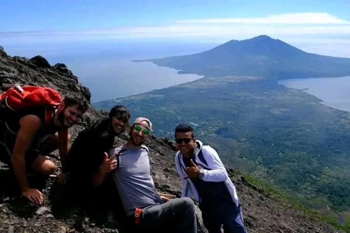 캡슐 호텔 Mamacita Café House