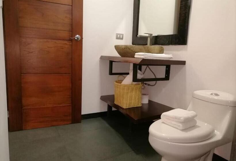 فنادق الكبسولة Scala Inn