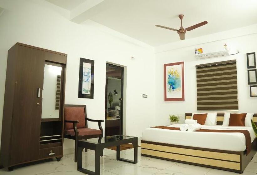 هتل Gold Suite, Kakkanad