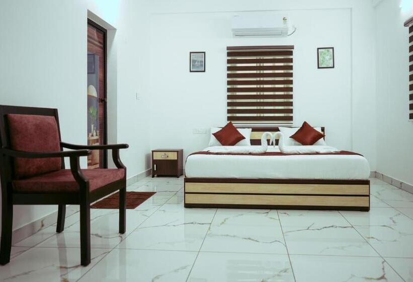 هتل Gold Suite, Kakkanad