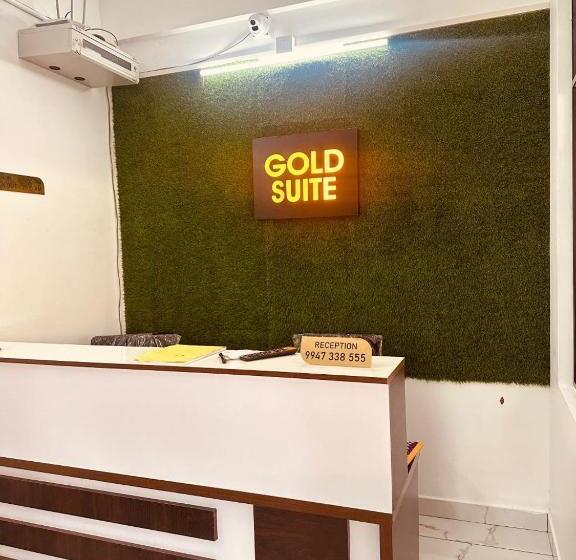 هتل Gold Suite, Kakkanad
