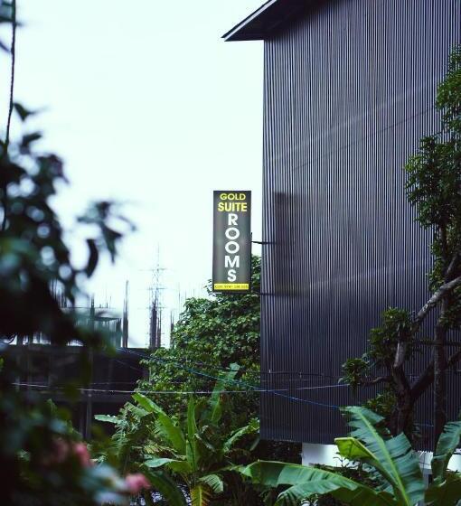 هتل Gold Suite, Kakkanad