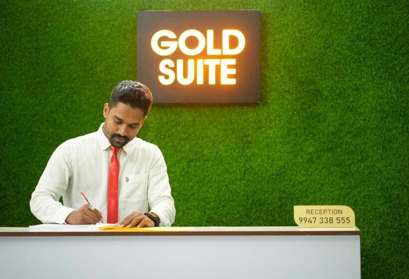 هتل Gold Suite, Kakkanad