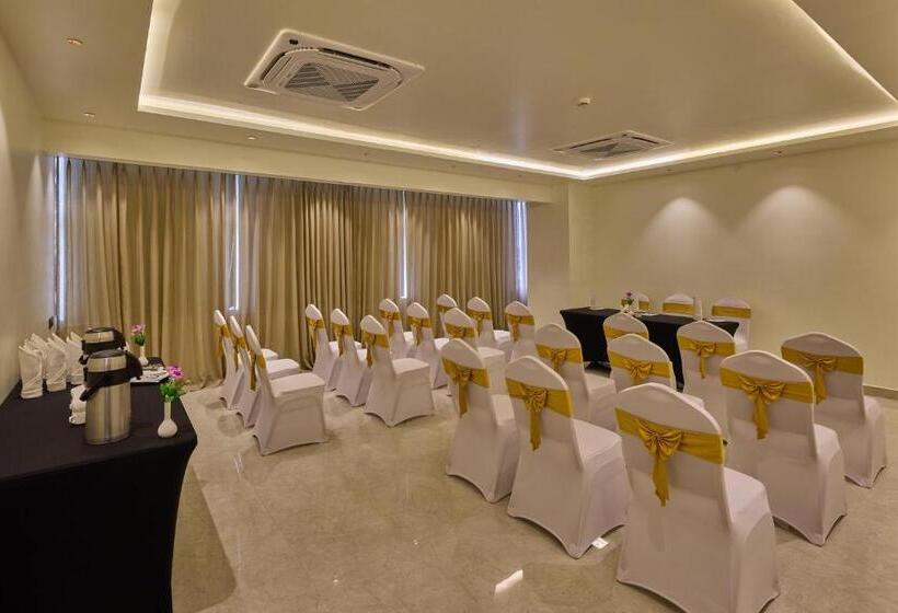 בית מלון כפרי Grand Continent Mysore A Sarovar Portico Affiliate