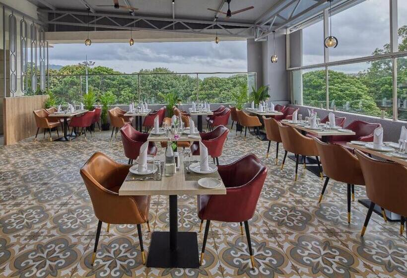 בית מלון כפרי Grand Continent Mysore A Sarovar Portico Affiliate