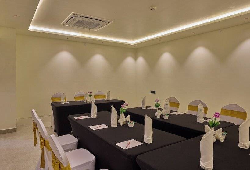 בית מלון כפרי Grand Continent Mysore A Sarovar Portico Affiliate