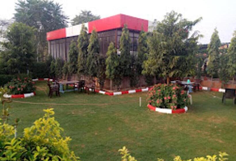 فندق Green Valley Resort