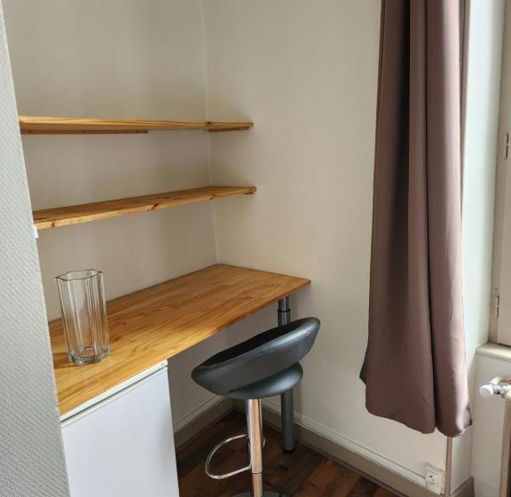 ホテル Hôtel Des Deux Gares